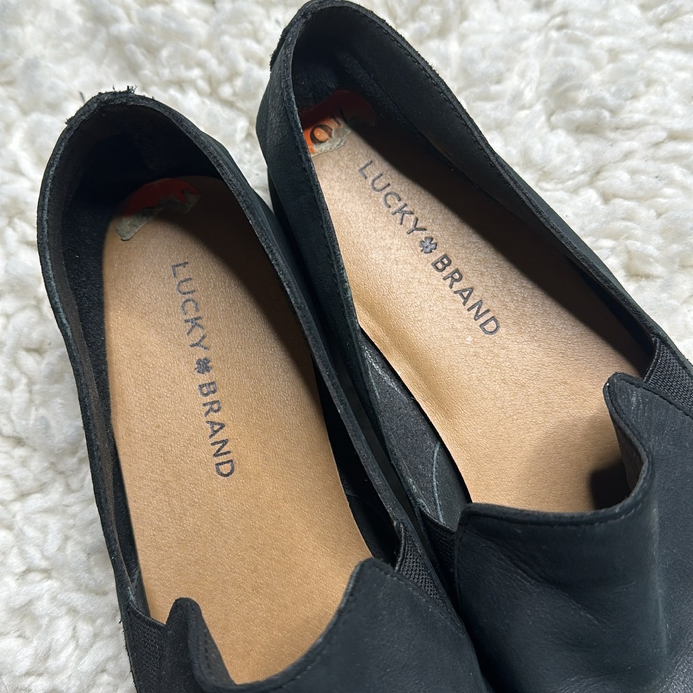 Lucky Brand Black Suede Like Leather Flat Loafers Comfy Everyday Shoe - Picture 4 of 7